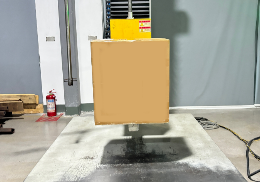 滿載集裝箱的（de）跌落測試（shì）